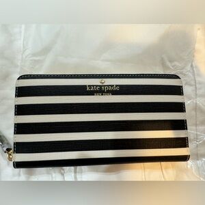 Kate Spade Black and White striped wallet